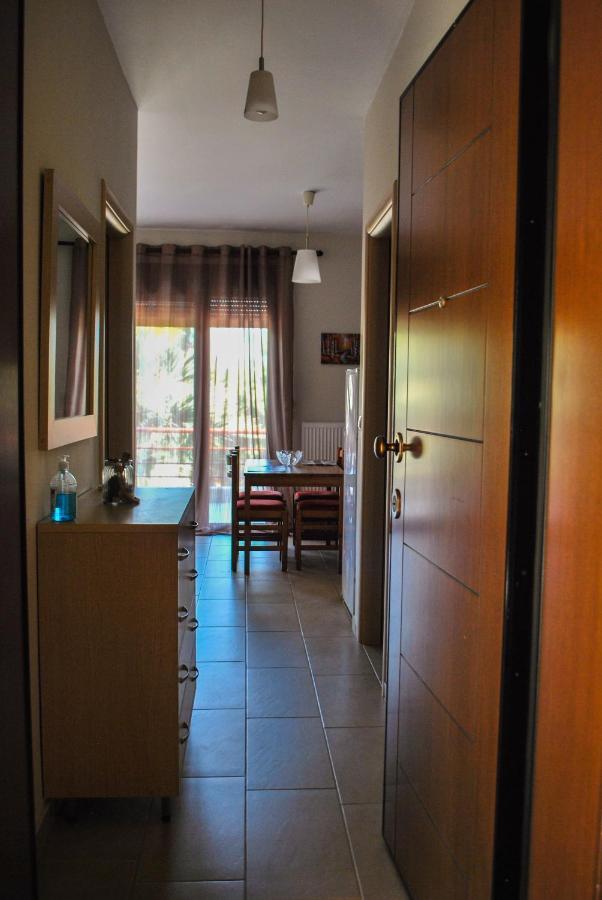 Canal Luxury Apartments Неа Потидея Екстериор снимка